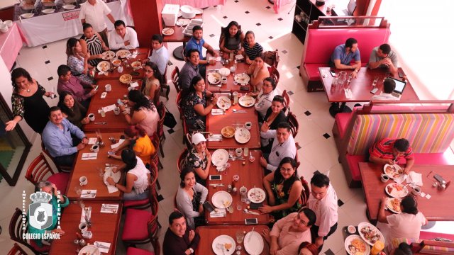 Colegio Español del SuresteCELEBRANDO AL GRAN EQUIPO DE DOCENTES DE NUESTRA INSTITUCIÓN